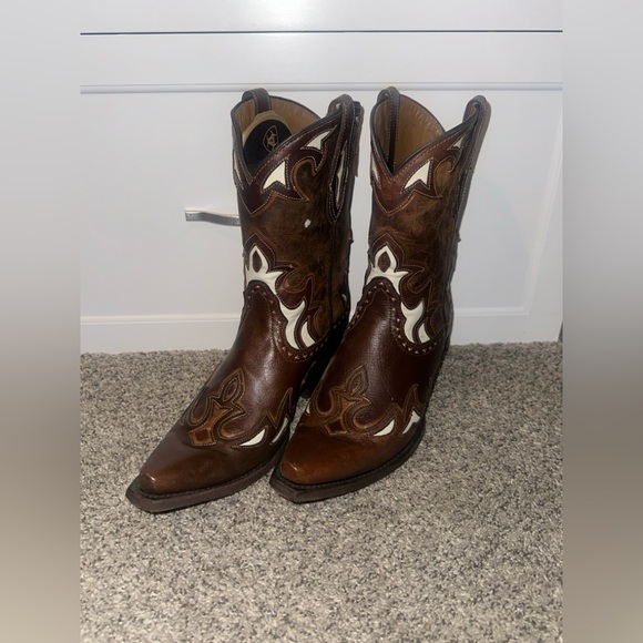 Ariat Women Reina Boots - Picture 1 of 4